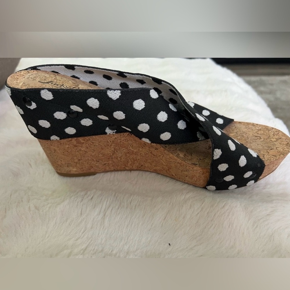 Lucky Brand Black white Polka dots studded women’s sandal wedges. Cork sole. 9.5 - Picture 6 of 12